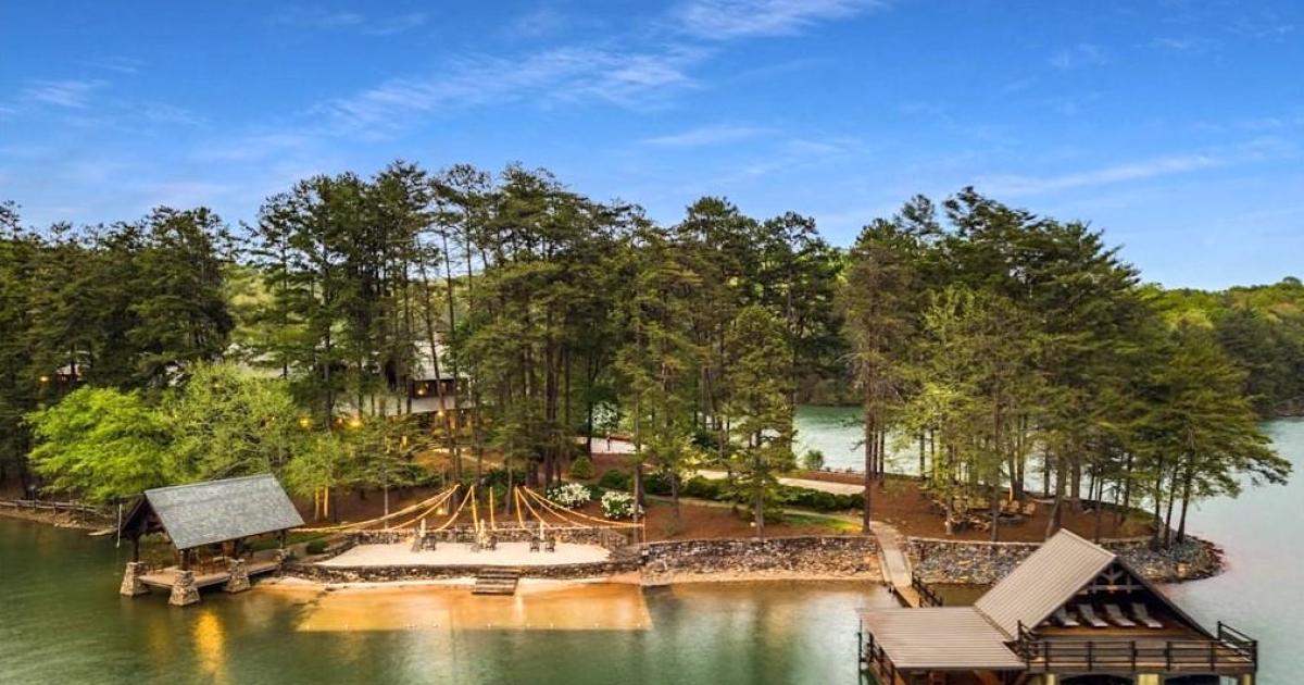 Photos Priciest house on most expensive lake just sold in